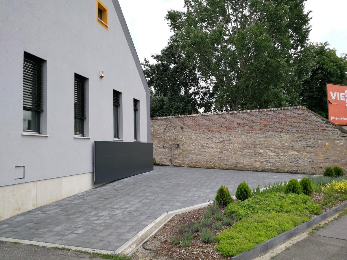 Zsinko Villa Pécs Exterior photo